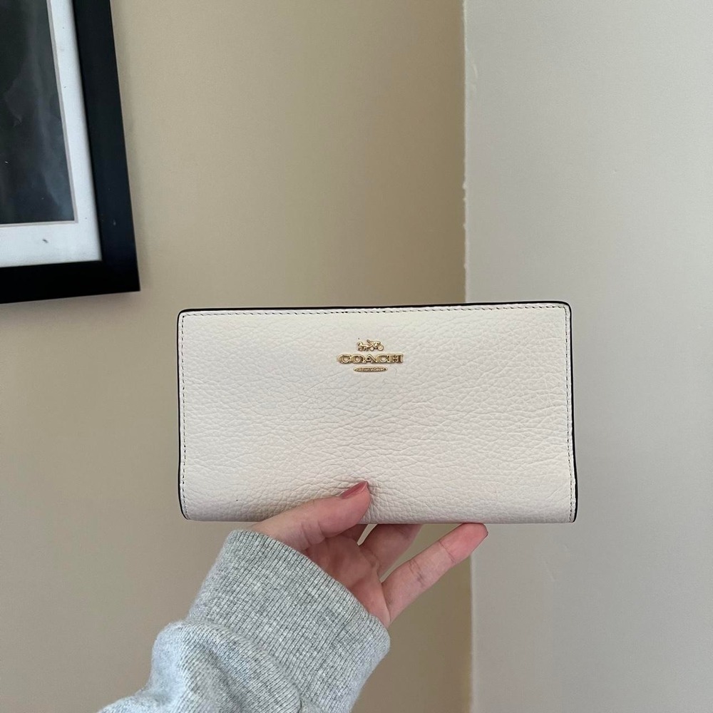 Y2K 2000s Coach Trifold White Leather Floral wallet / clutch